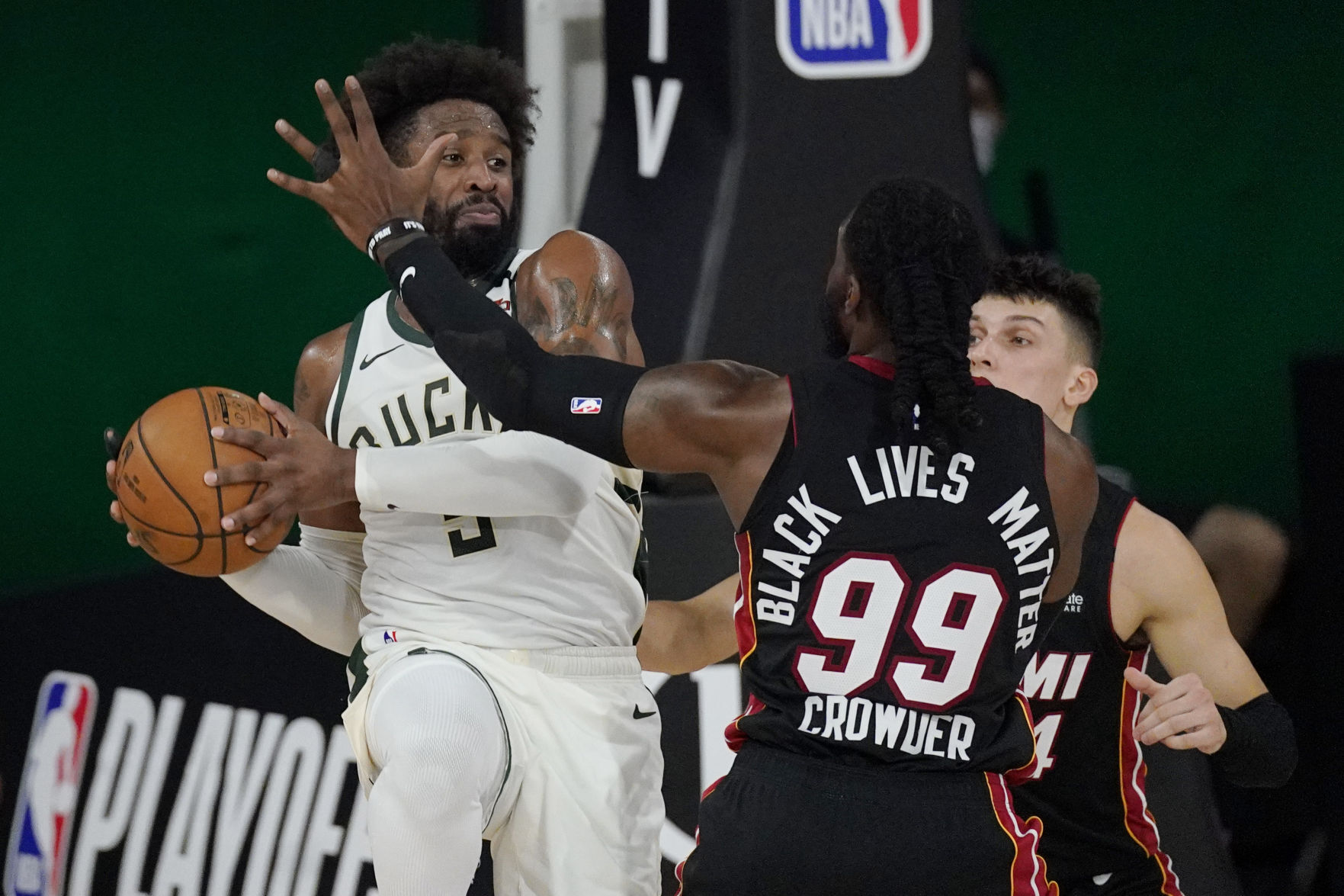 Heat 103, Bucks 94